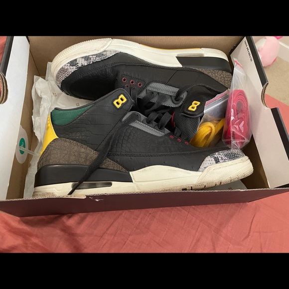 Jordan 3s 10.5 men - Picture 5 of 5